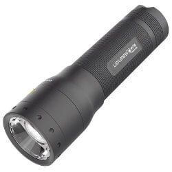 9407 NEU JAGD LED Lenser P7.2 Taschenlampe 450 Lumen 320 Meter Leuchtweite 