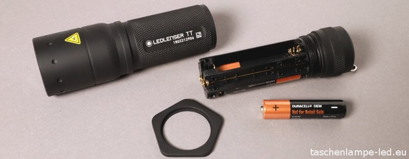 LEDLenser TT zerlegt mit Batterie